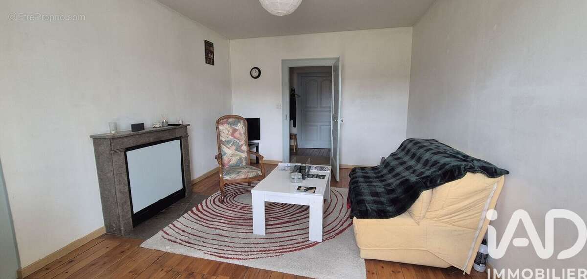 Photo 2 - Appartement à LONS-LE-SAUNIER