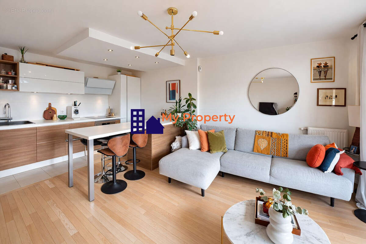 Appartement à LA GARENNE-COLOMBES