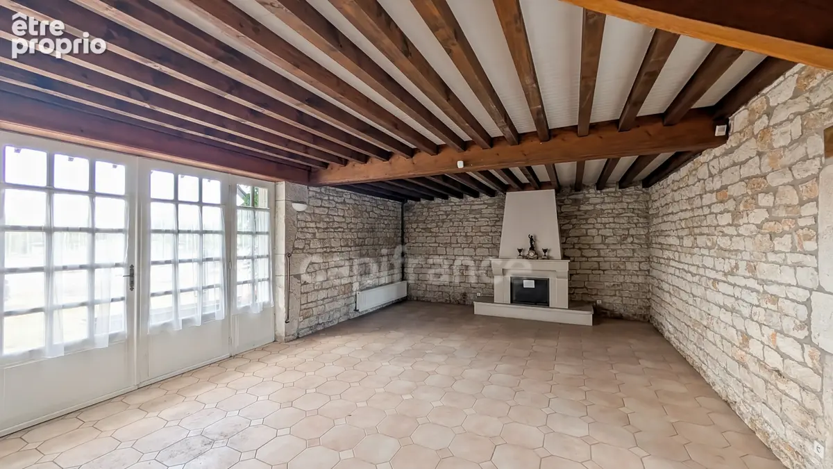 A vendre Magnifique maison Bourguignonne de 11 pièces FONTAINES (71) 7 chambres garage atelier 6000 m² de terrain ! - photo 4