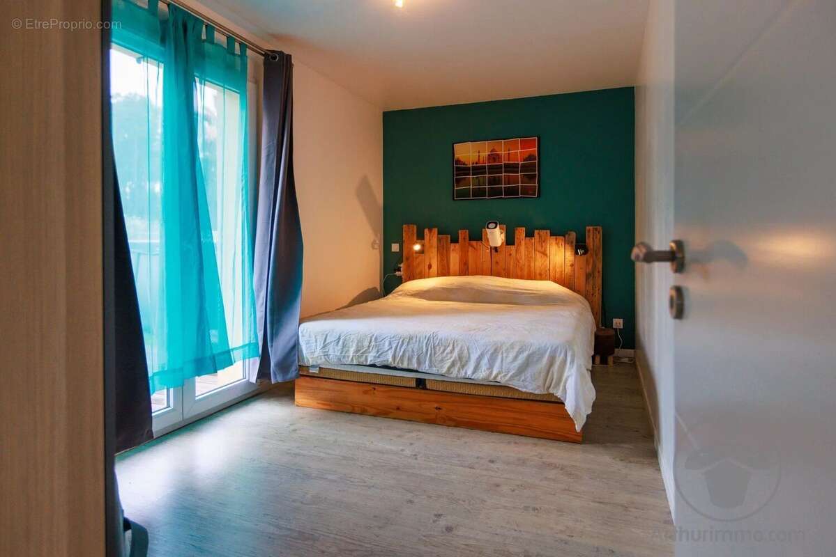 Maison à PARENTIS-EN-BORN