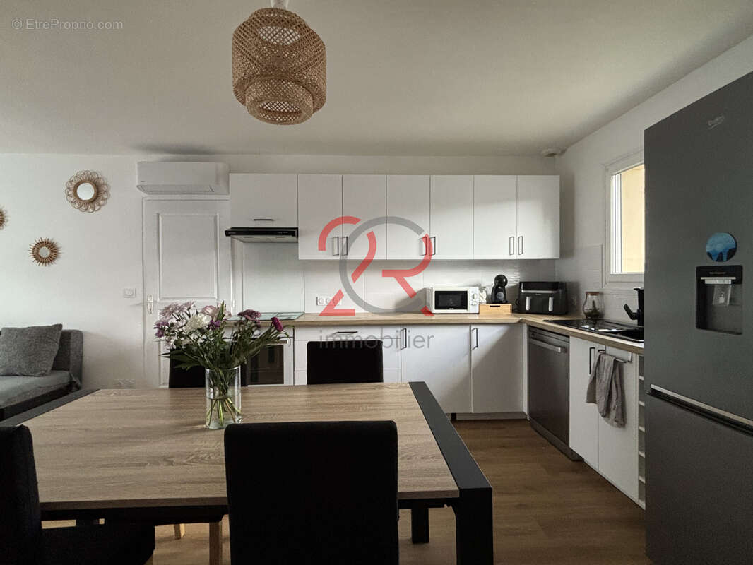Découvrez votre futur chez vous à Saint-Yzan-De-Soudiac : - photo 3