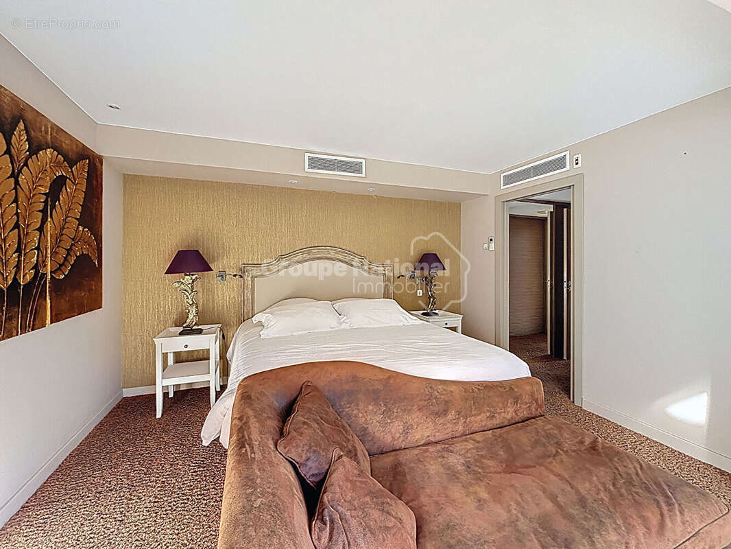 Maison à MANDELIEU-LA-NAPOULE