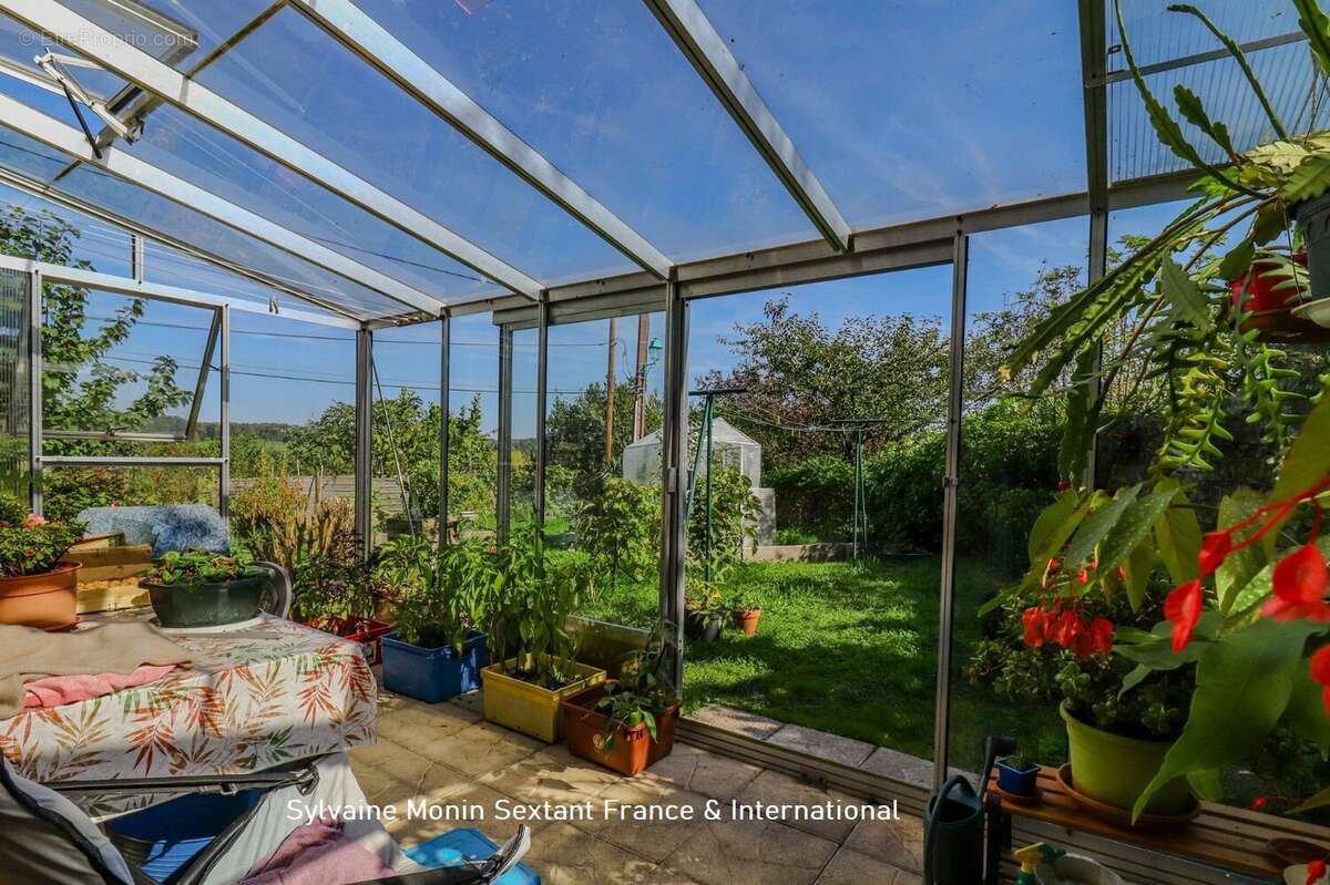 Maison à SAINT-RABIER