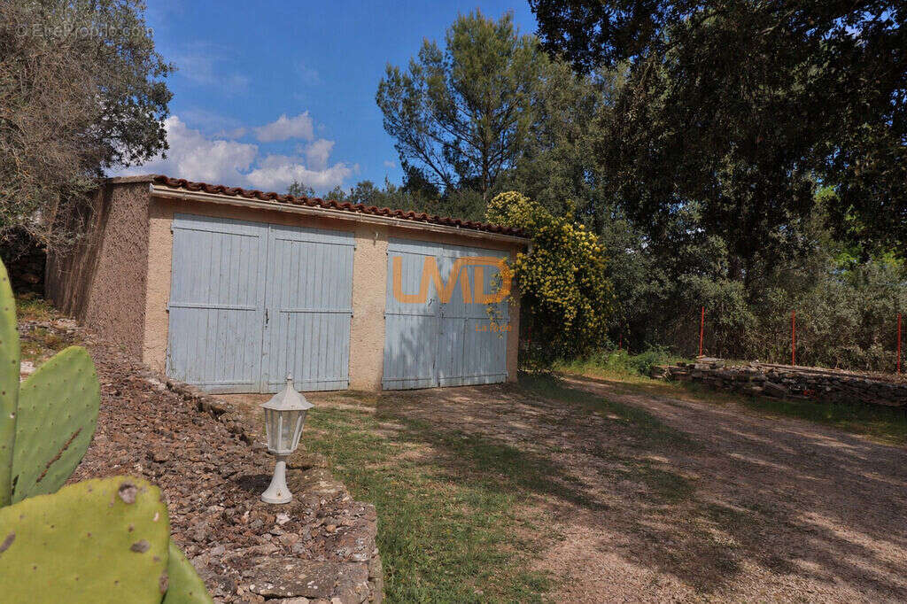 Maison à SAINT-MAXIMIN-LA-SAINTE-BAUME