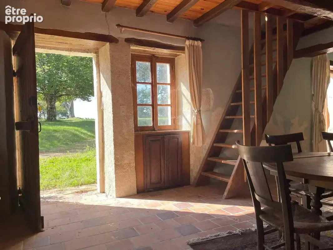 Un hameau privé dans le nord du Gers - photo 13