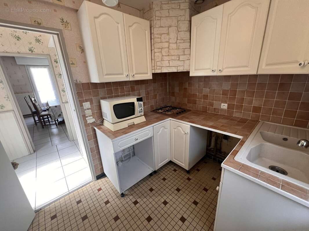 Maison à SAINT-CHERON