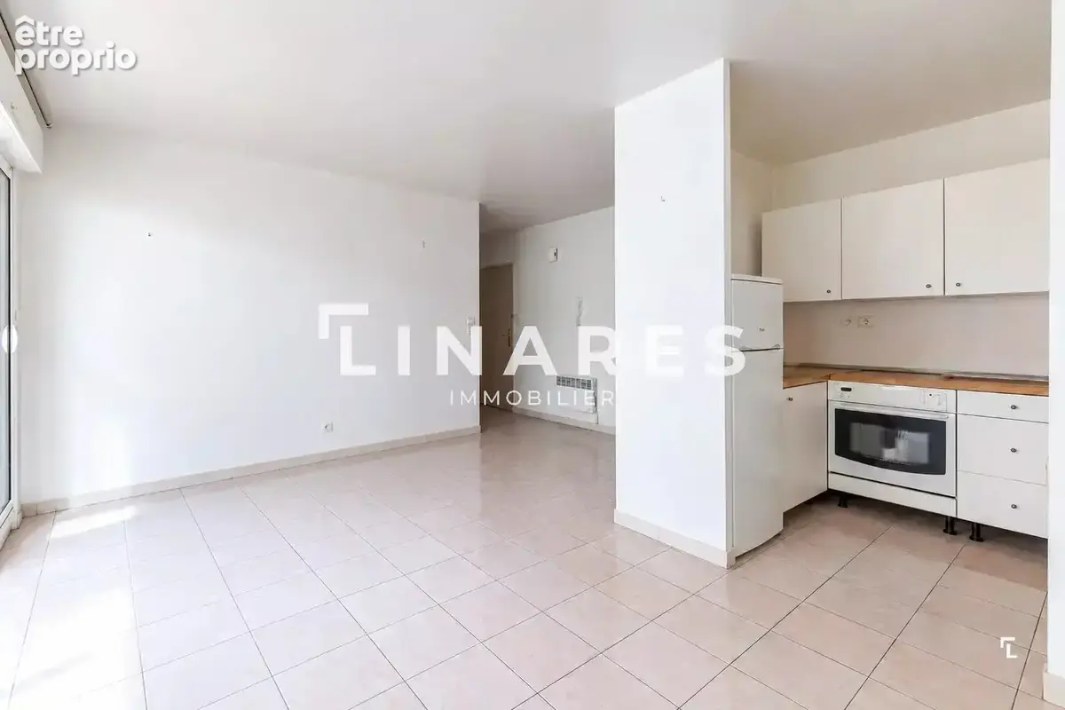 TRAVERSE - Appartement T3 de 48m2 - Terrasse - 13008 - photo 11