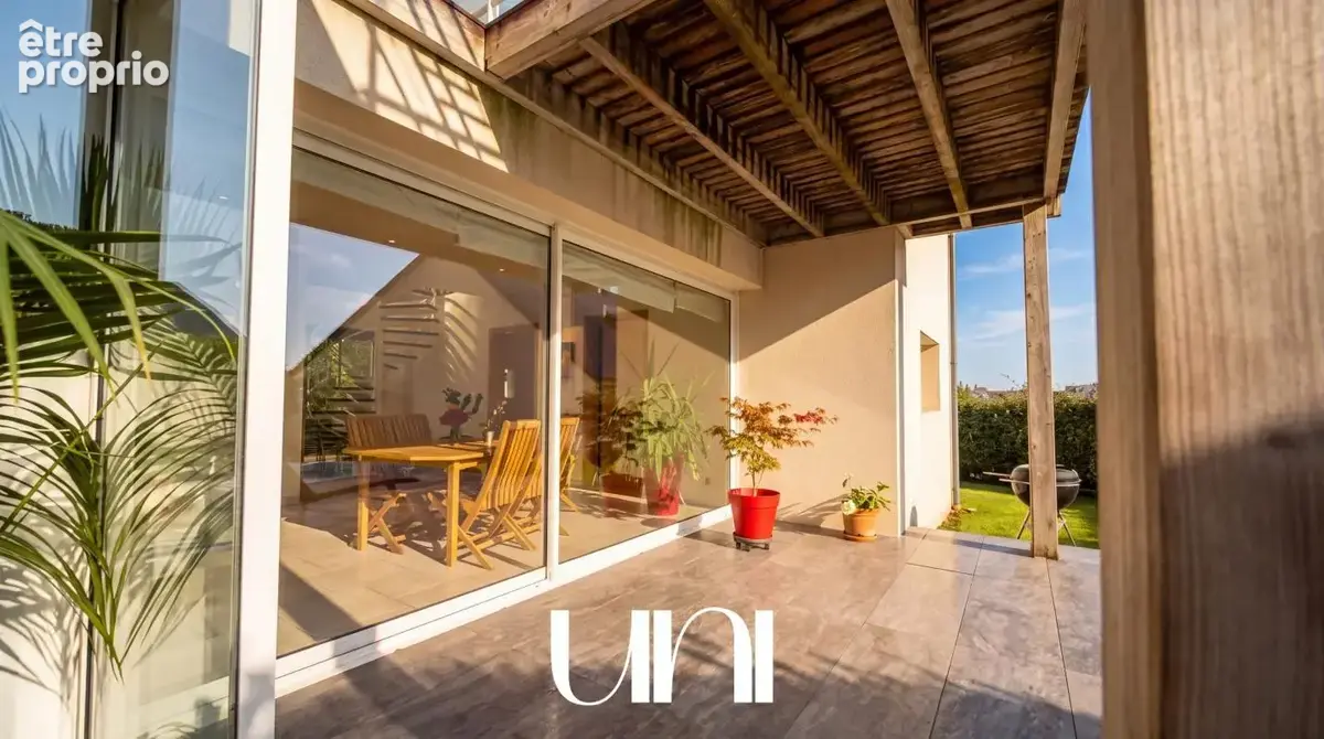 Maison 8 pièces de 170 m2- DONVILLE LES BAINS - photo 20