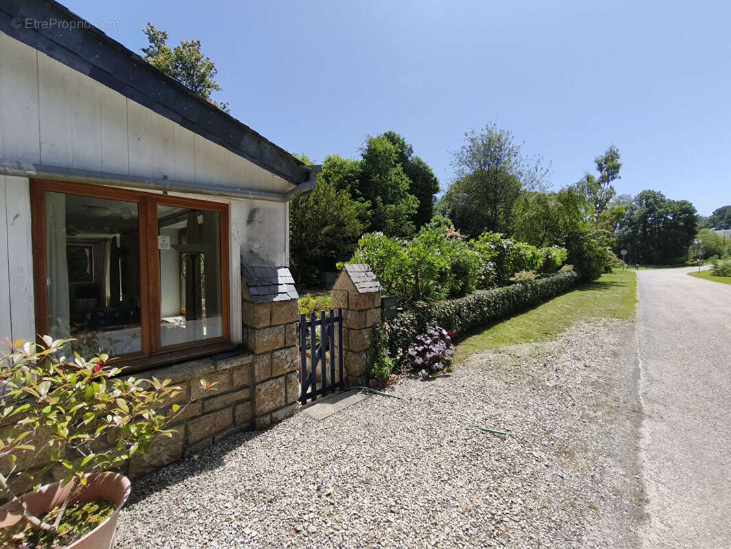 Maison à SAINTE-BRIGITTE