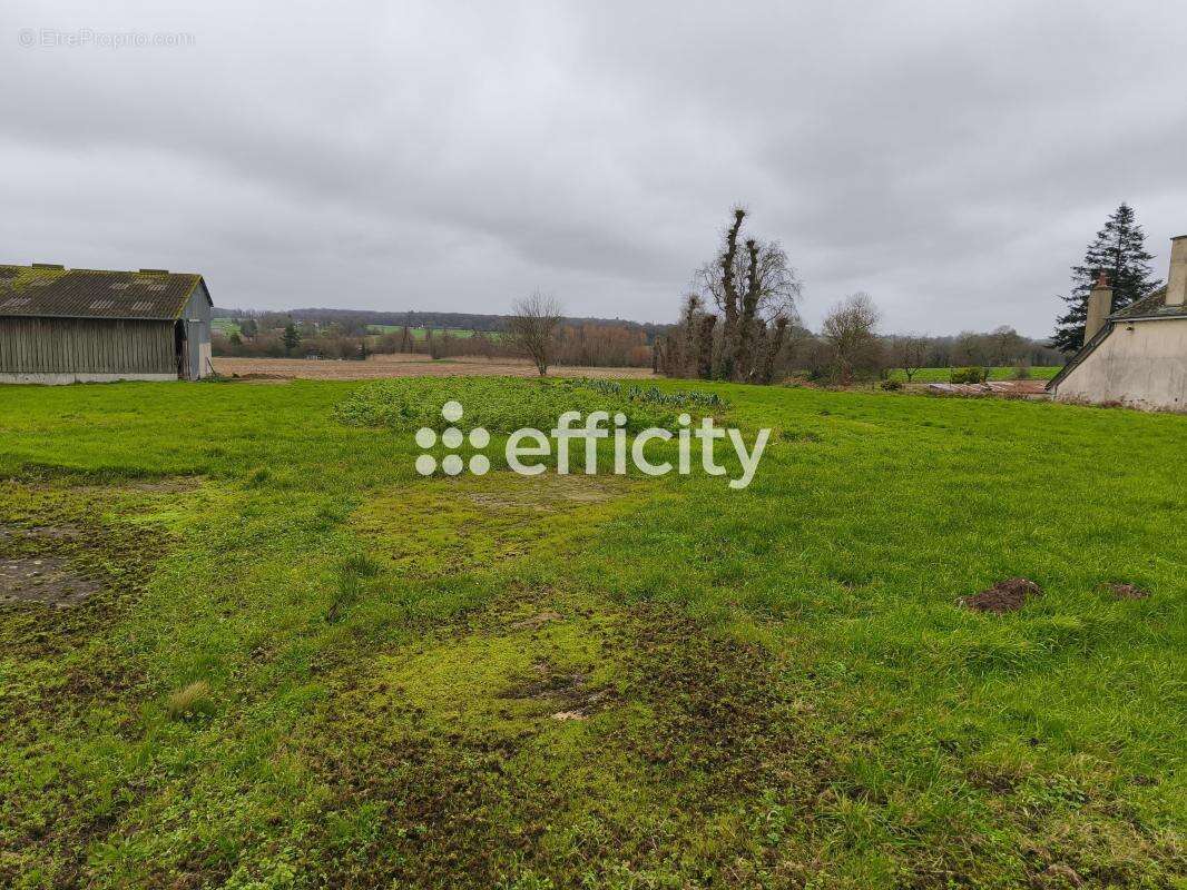 Terrain à LE CROUAIS