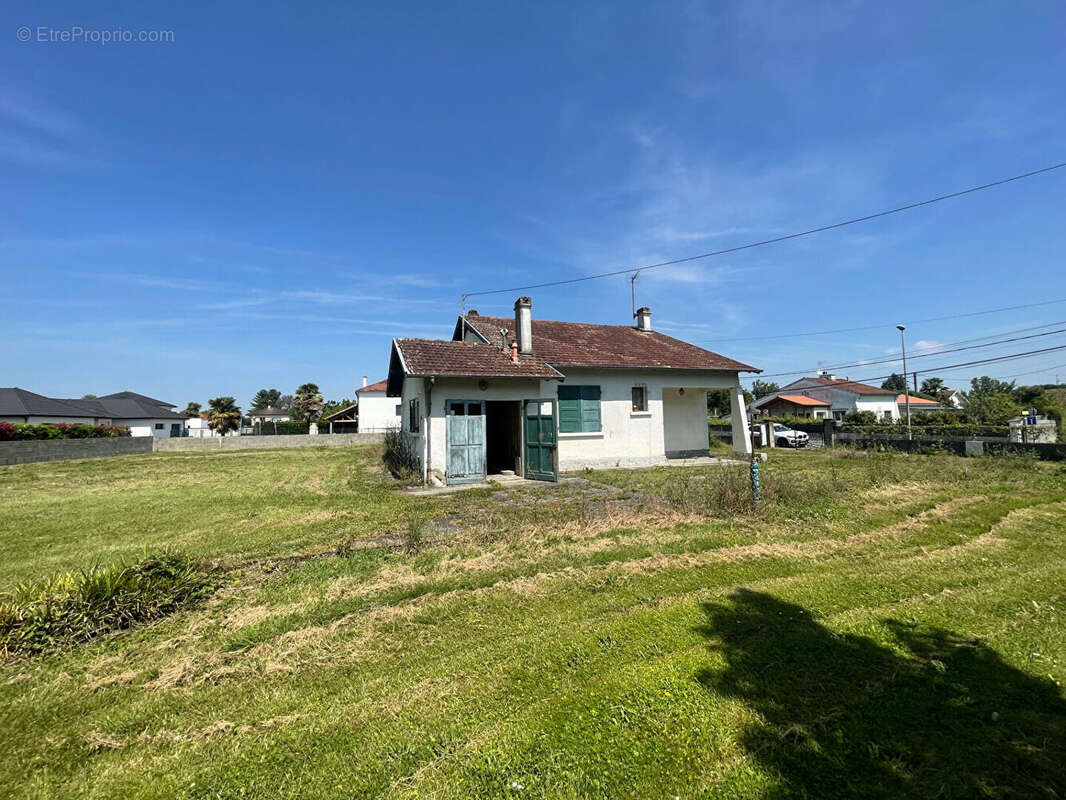 Maison 100 m² à Lescar  - photo 2