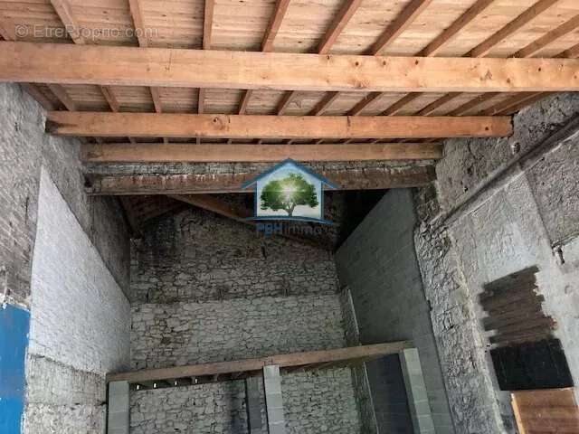 Appartement à DUNIERES