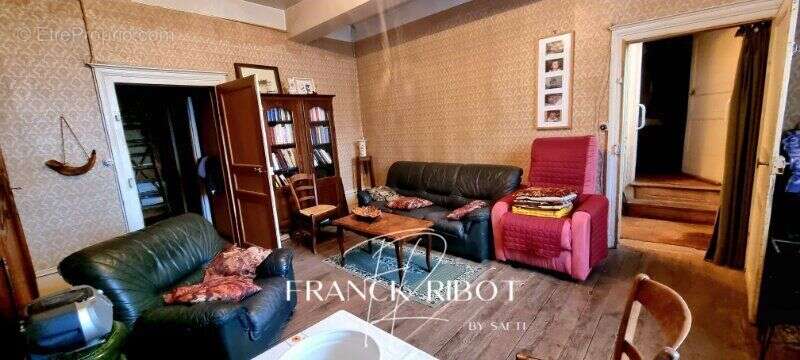 Photo 6 - Maison à SAVIGNY-EN-TERRE-PLAINE