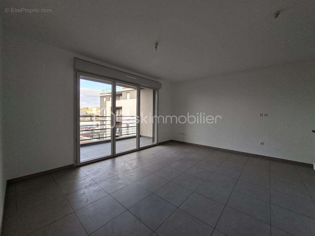 Appartement à MARSEILLE-10E
