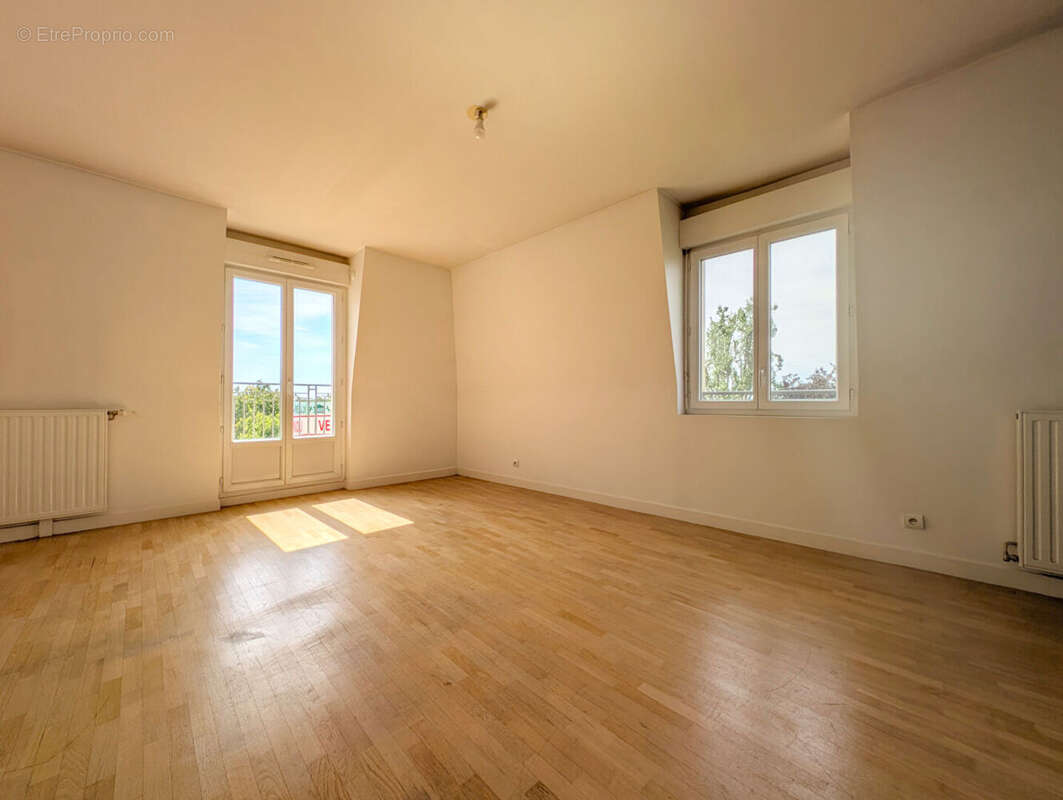 Appartement La Garenne Colombes 3 pièces 68 m2 - photo 2