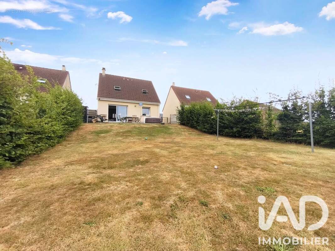 Maison 92 m² à Mametz  - photo 8