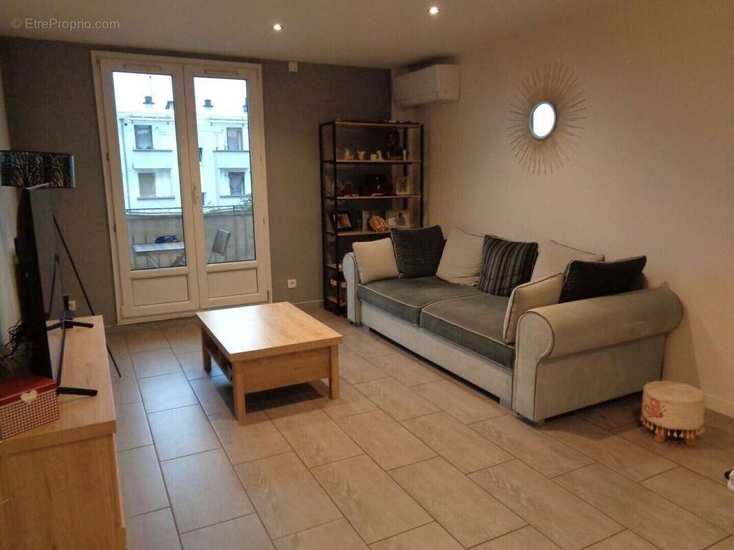 Appartement à FROGES