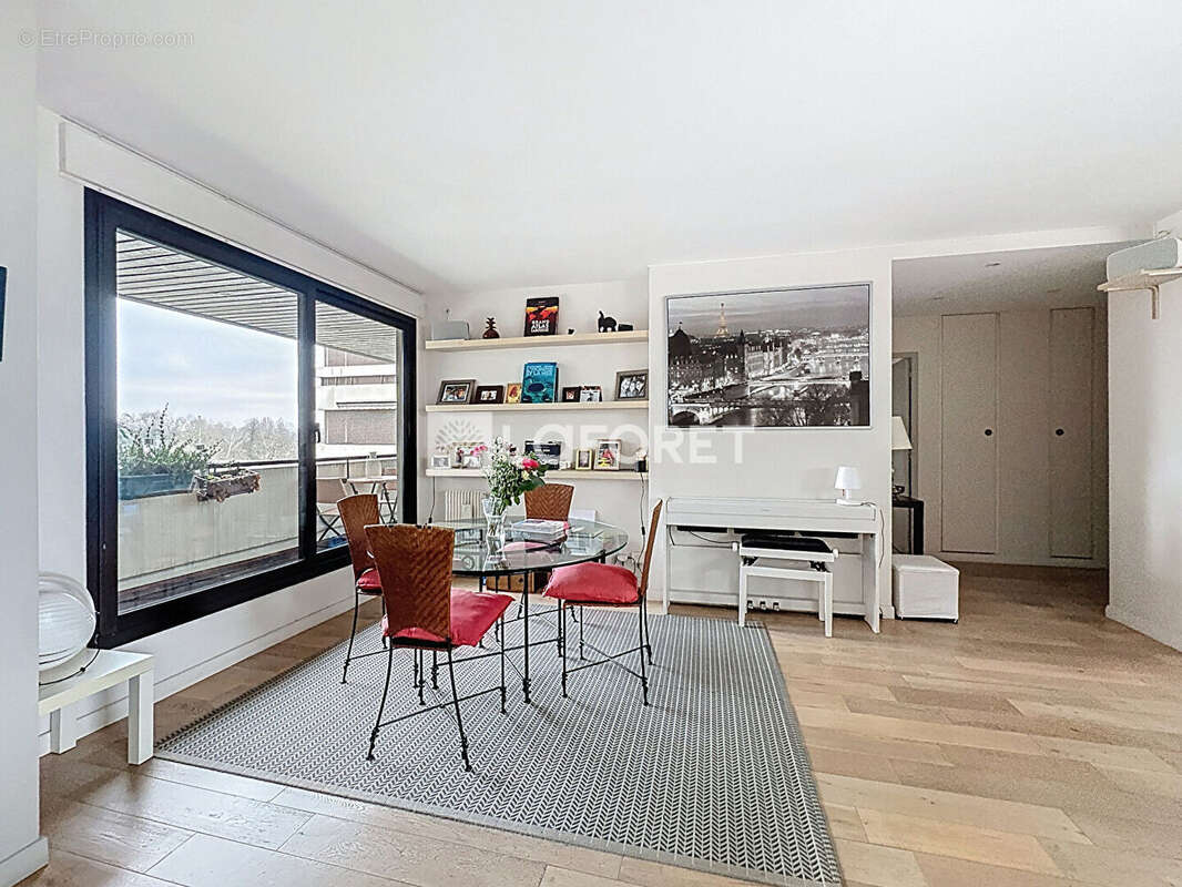 Appartement à SURESNES