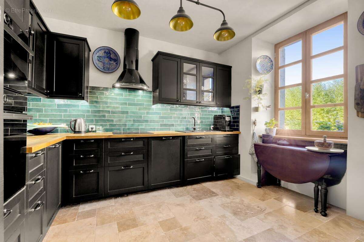 Maison de Maître Rénovée 170m²  Haut de Gamme, Calme & Piscine - photo 4