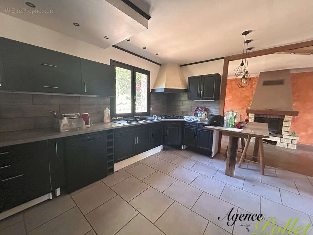 Maison à LA CHAPELLE-D&#039;ANGILLON