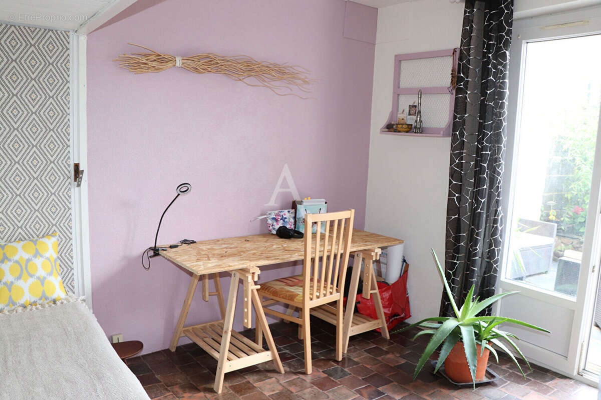 Maison 4 chambres, bureau + garage - photo 11