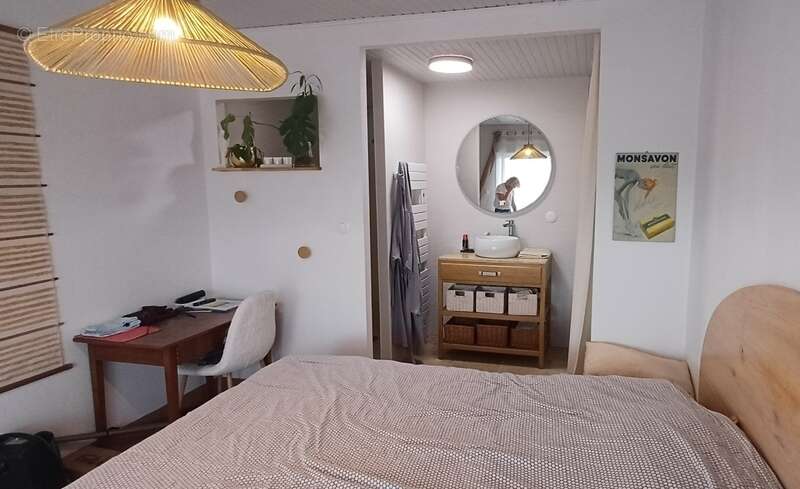 Maison à ROULLET-SAINT-ESTEPHE