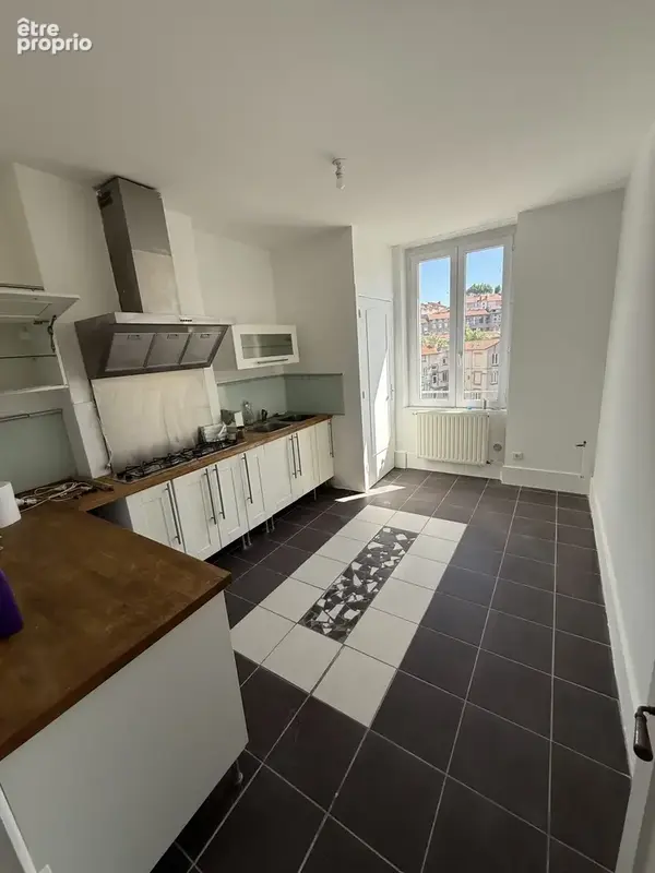 Appartement 54 m² à Saint-Etienne  - photo 2