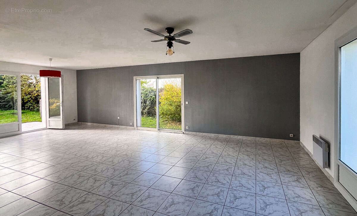 Maison à SAINT-JEAN-DE-LIVERSAY