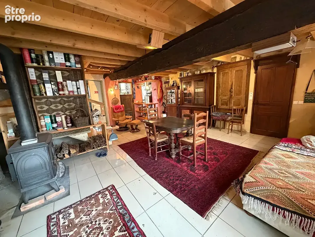 Maison Roches 2 pièce(s) 90 m2 avec grange - photo 2