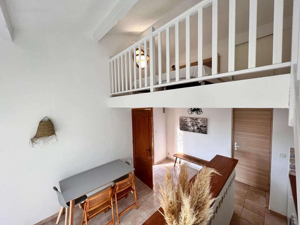 Appartement à OLMETO