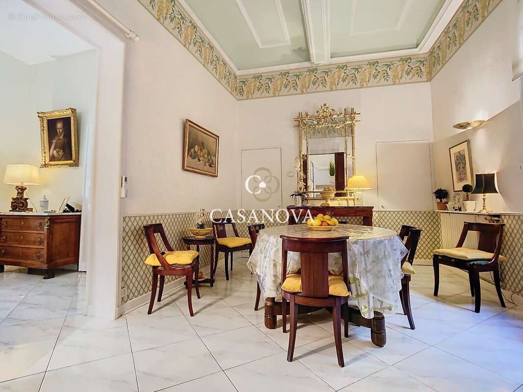Maison à PEZENAS