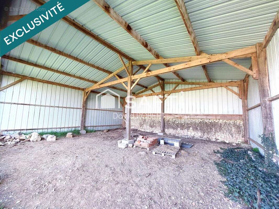 Photo 5 - Parking à CEAUX-EN-LOUDUN