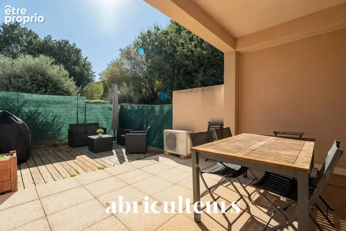 Gardanne (13120) : Appartement T3 en rez-de-jardin avec terrasse et box fermé - photo 11