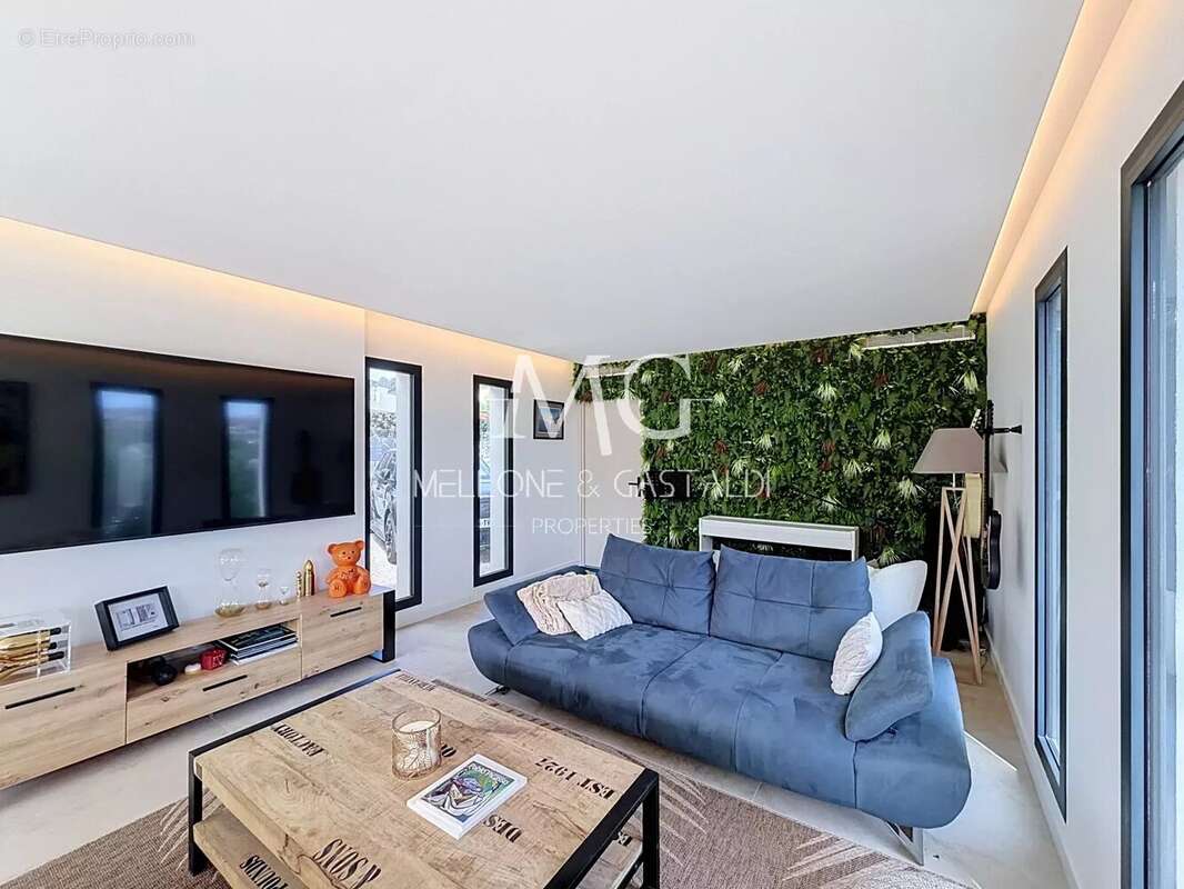 Maison à MOUGINS