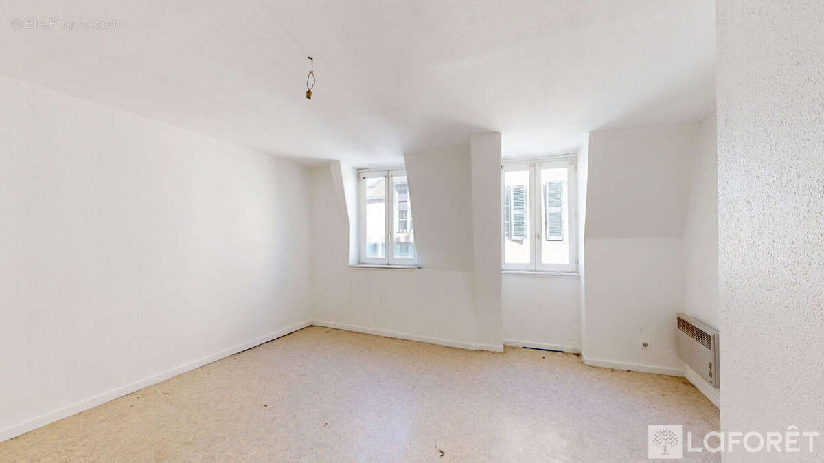 Appartement à MOULINS