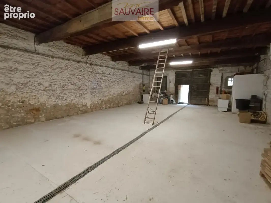 Grange de caractère avec permis de construire pour deux appartements - photo 2