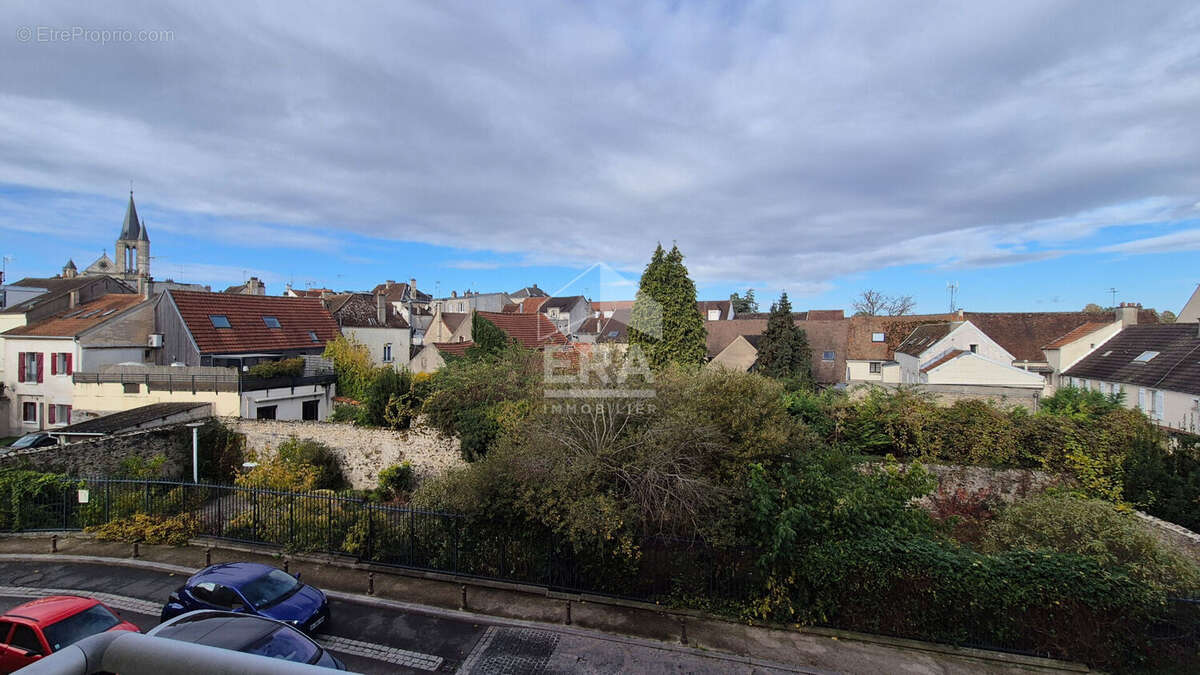Appartement à BRIE-COMTE-ROBERT