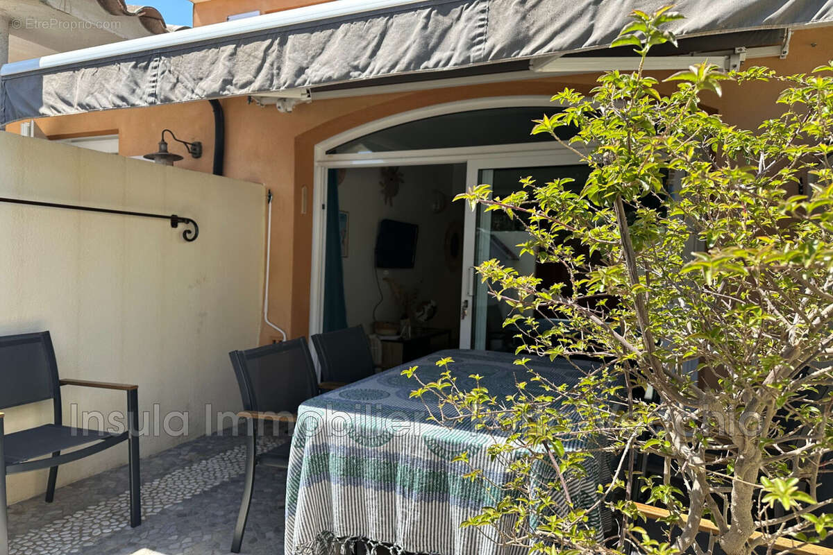 Appartement 34 m² à Porto-Vecchio  - photo 2