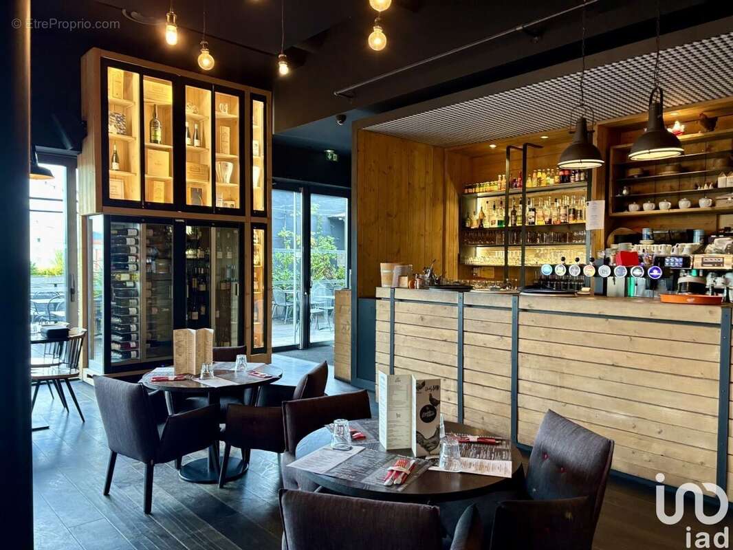 Photo 7 - Commerce à TASSIN-LA-DEMI-LUNE