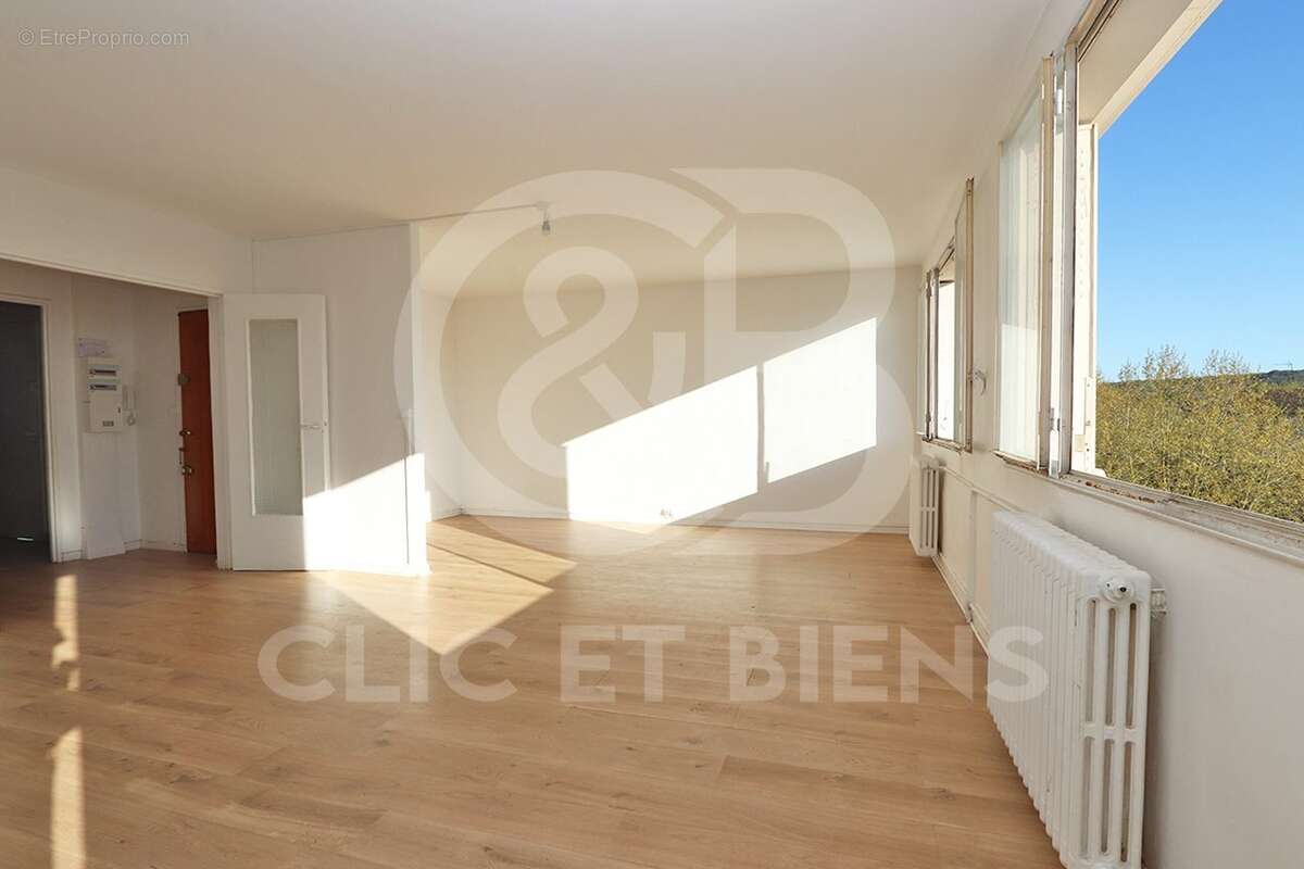 Mai2026-P1 - Appartement à VIROFLAY