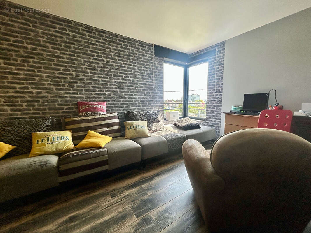 Maison à SAINT-GEORGES-DES-GROSEILLERS