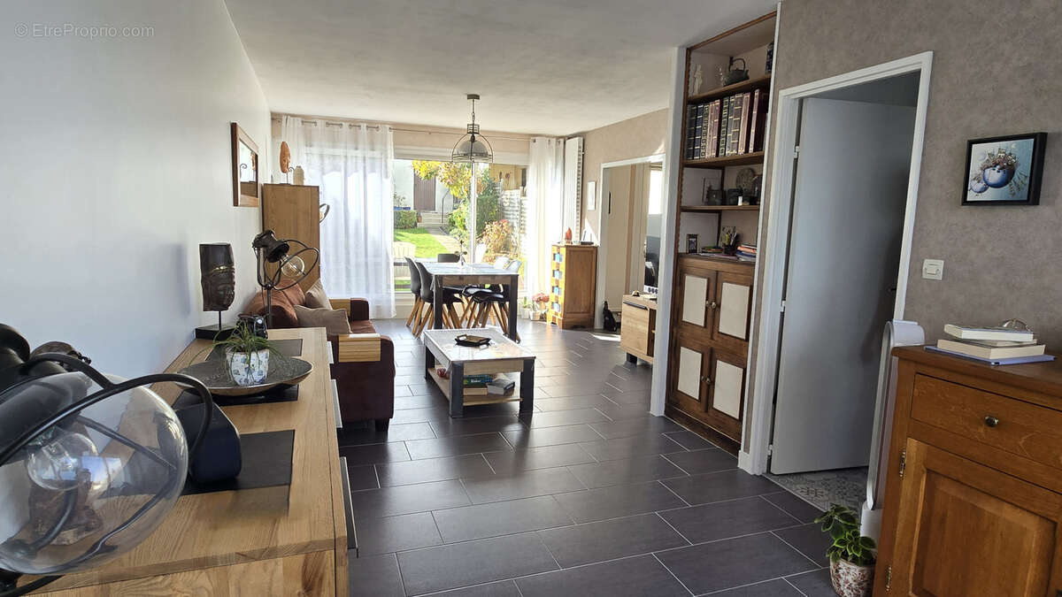 Maison à LIMOURS