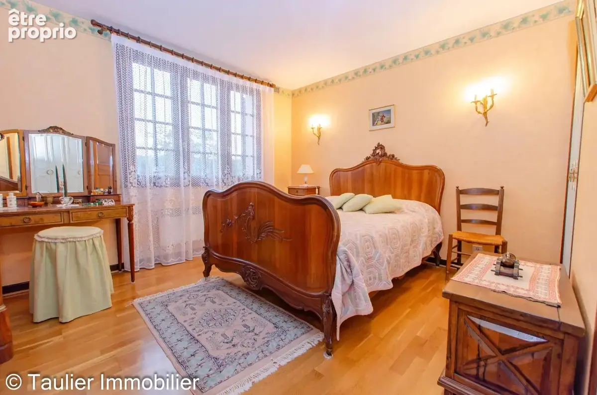 ST VÉRAND - Élégante maison familiale 6 chambres - photo 20