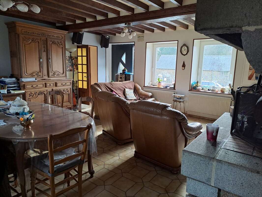 Maison à ANTOIGNY