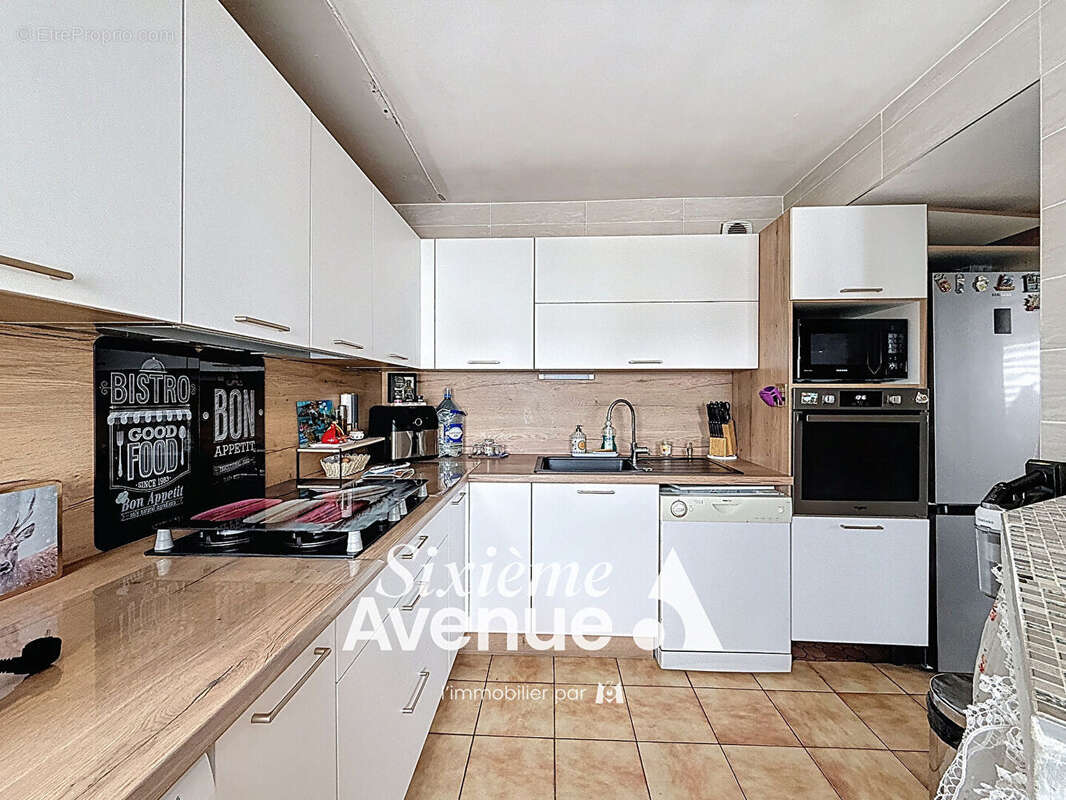 Appartement Vaulx En Velin 3 pièce(s) 73.20 m2 - photo 3