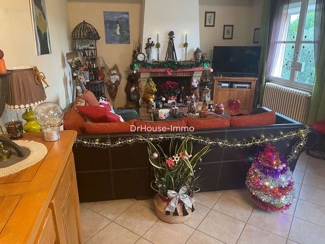 Maison à SAINT-PRIVAT-DES-VIEUX