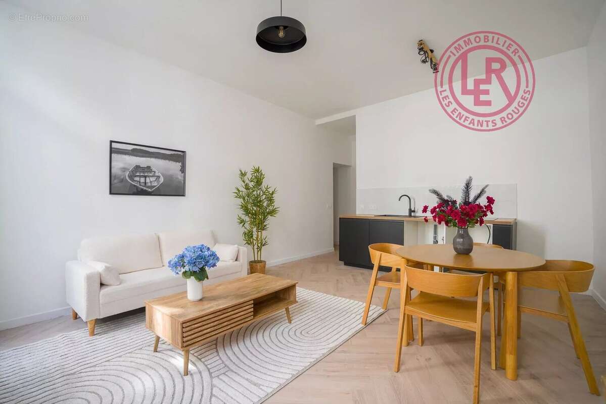 Appartement à PARIS-3E