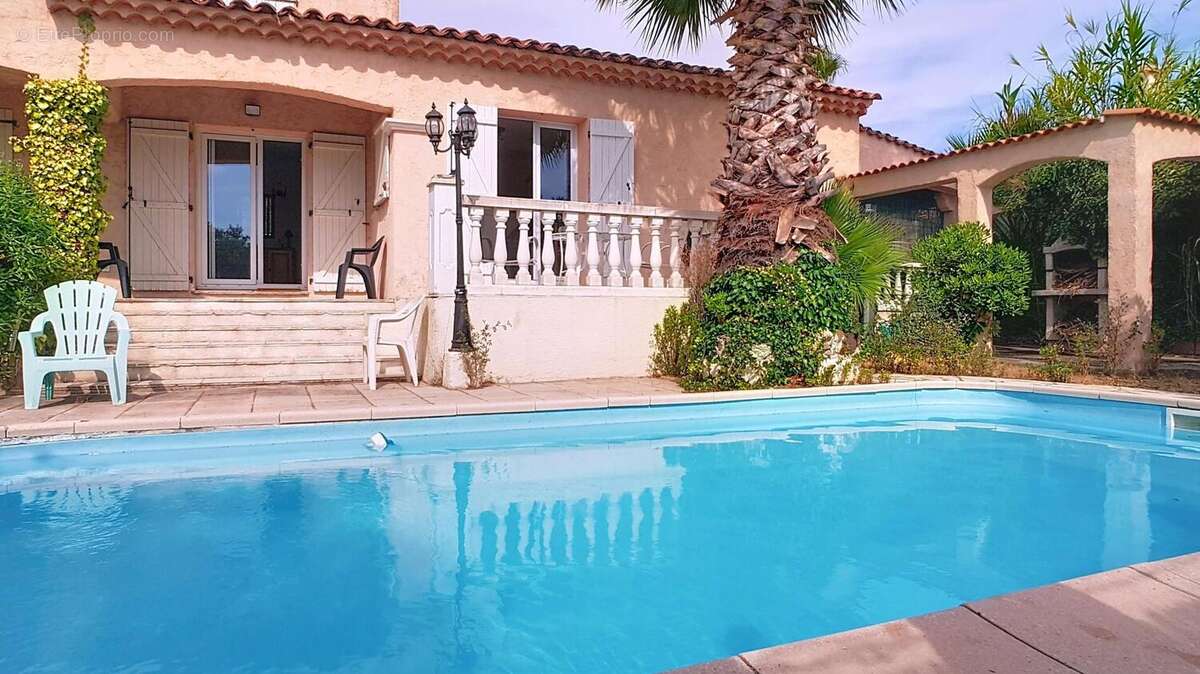 Photo 3 - Maison à FREJUS