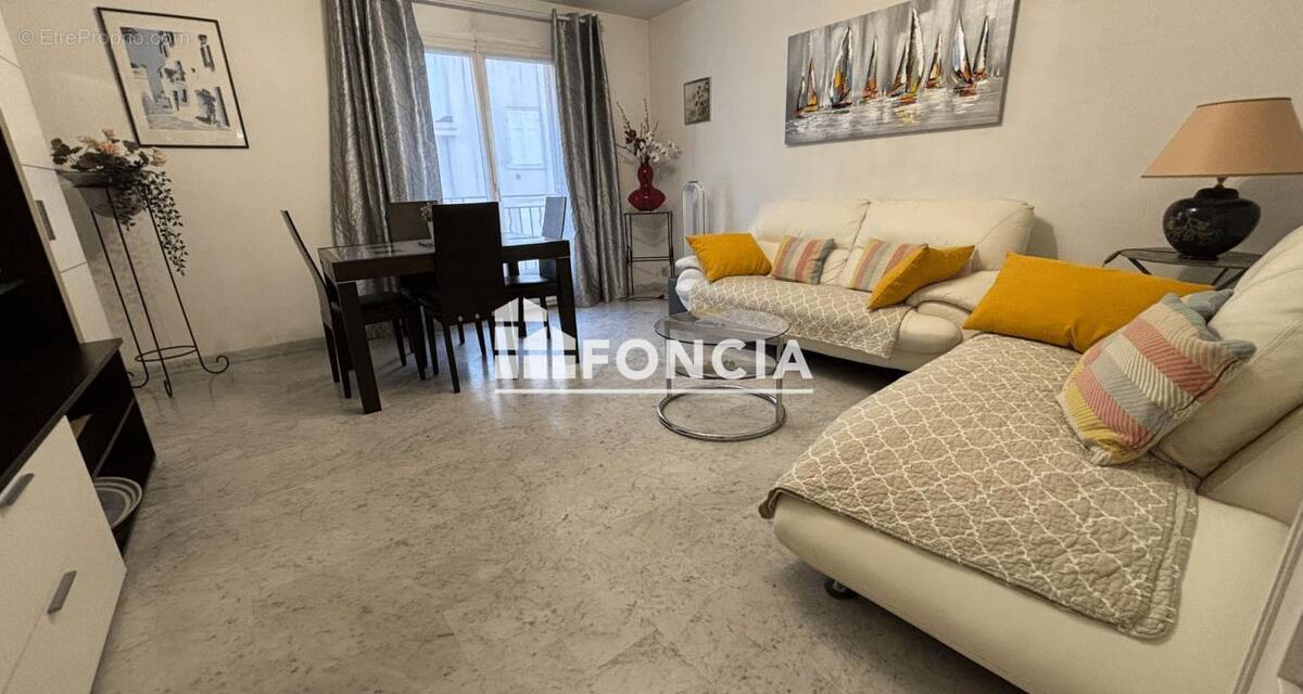 Appartement à CANNES