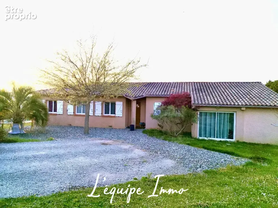 Villa T5 de plain-pied avec piscine et jardin de 1760 m2 - photo 21